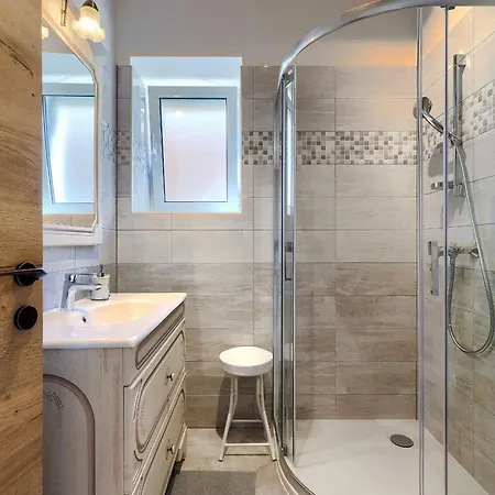 فيلة Druskovic *