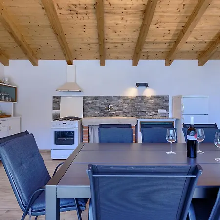 فيلة Druskovic بوجي